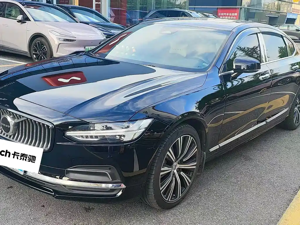 Volvo S90 2024