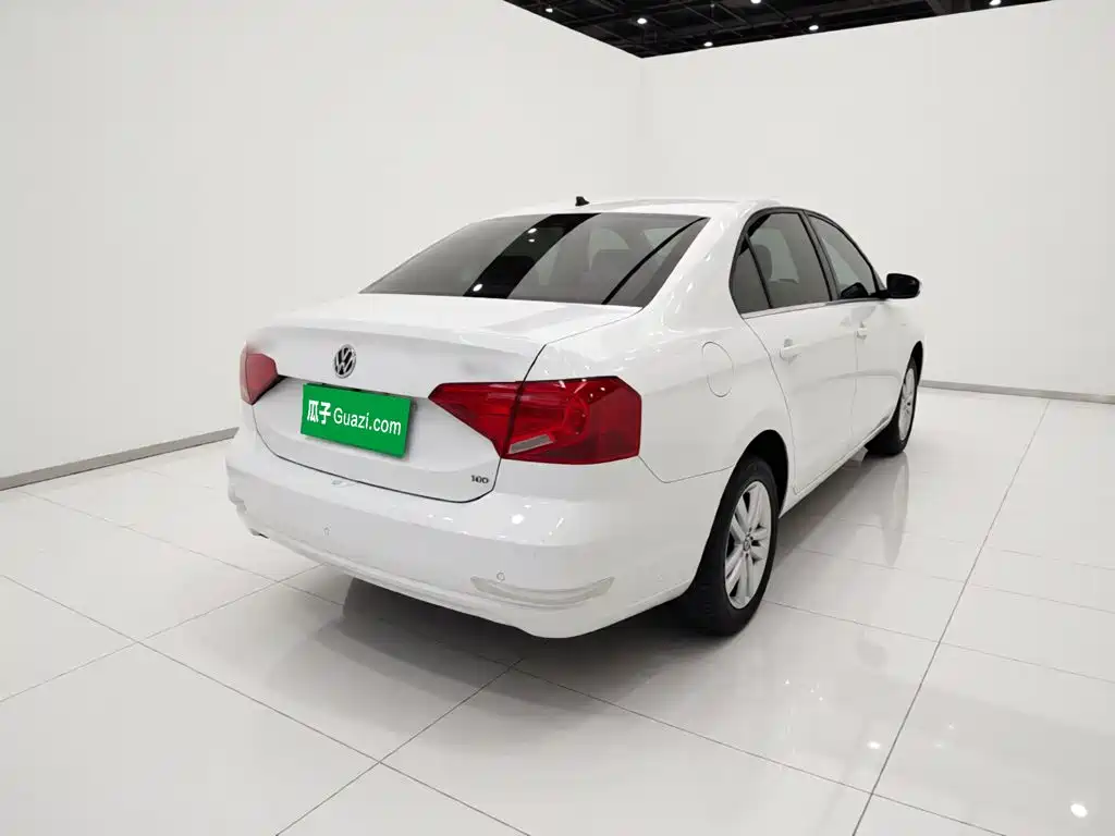 Volkswagen Jetta — миниатюра 4