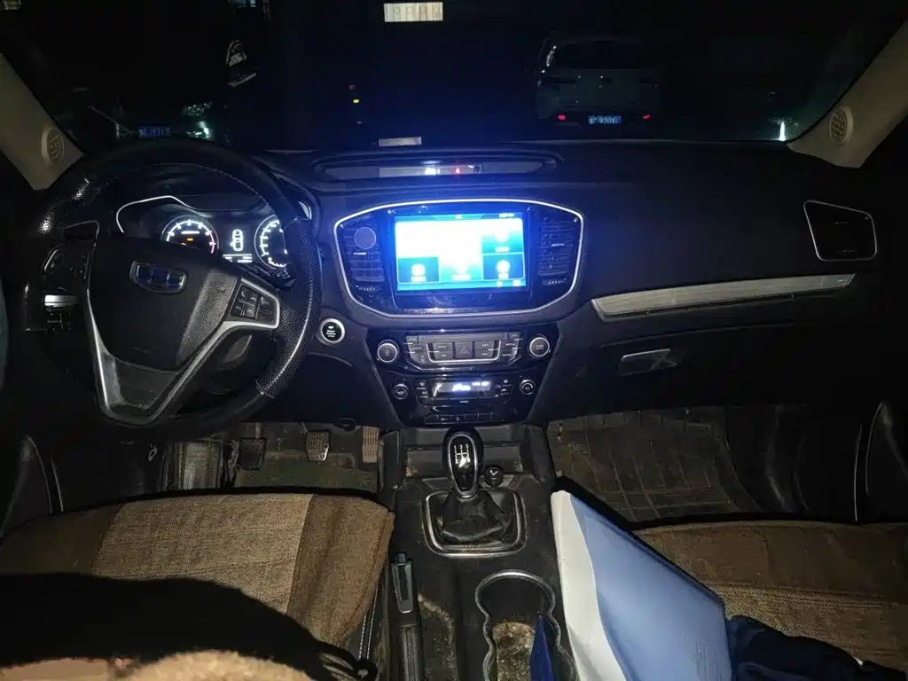 Geely Vision X6 — миниатюра 10