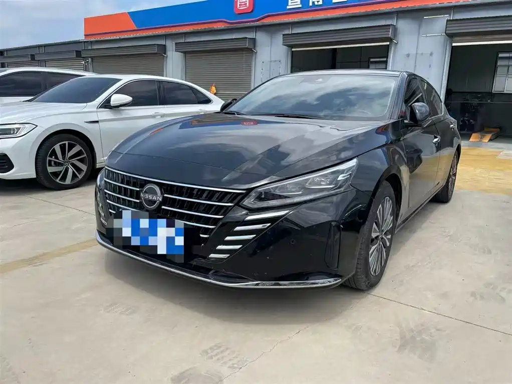 Nissan Teana 2023