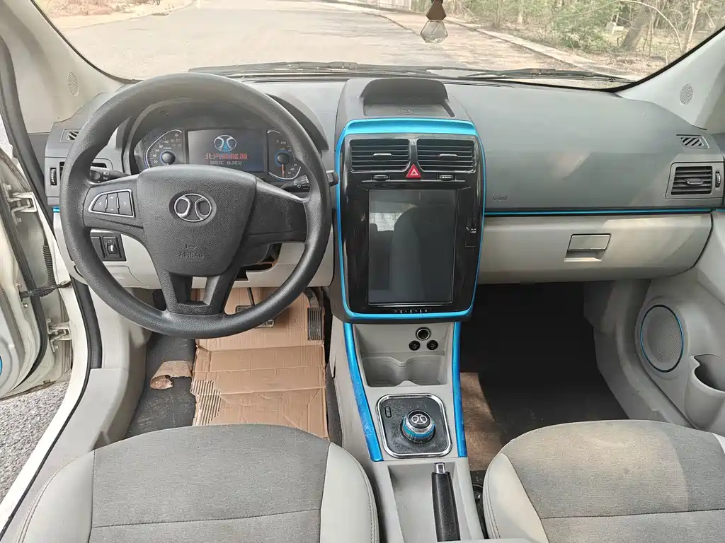 BAIC New Energy EV — миниатюра 9