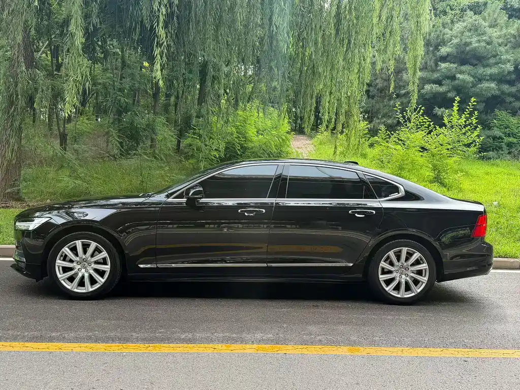 Volvo S90 2020 T5 Luxury