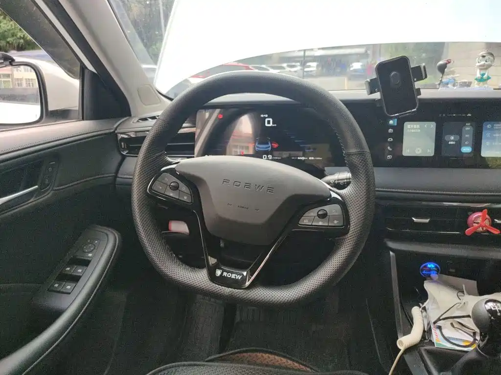 Roewe i5 2023 1.5L MT