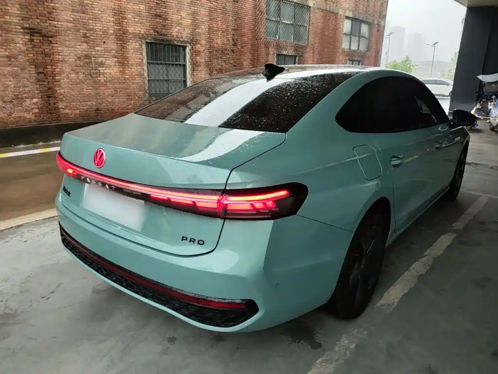 Volkswagen Passat 2025 Pro 380TSI