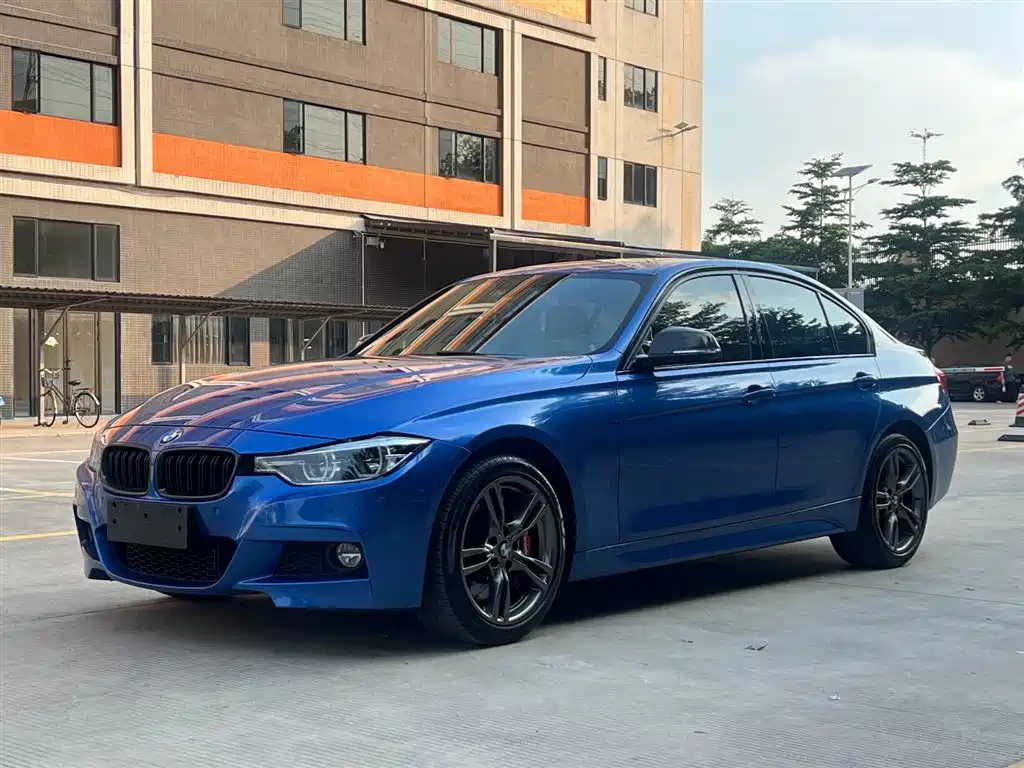 BMW  3 SERIES