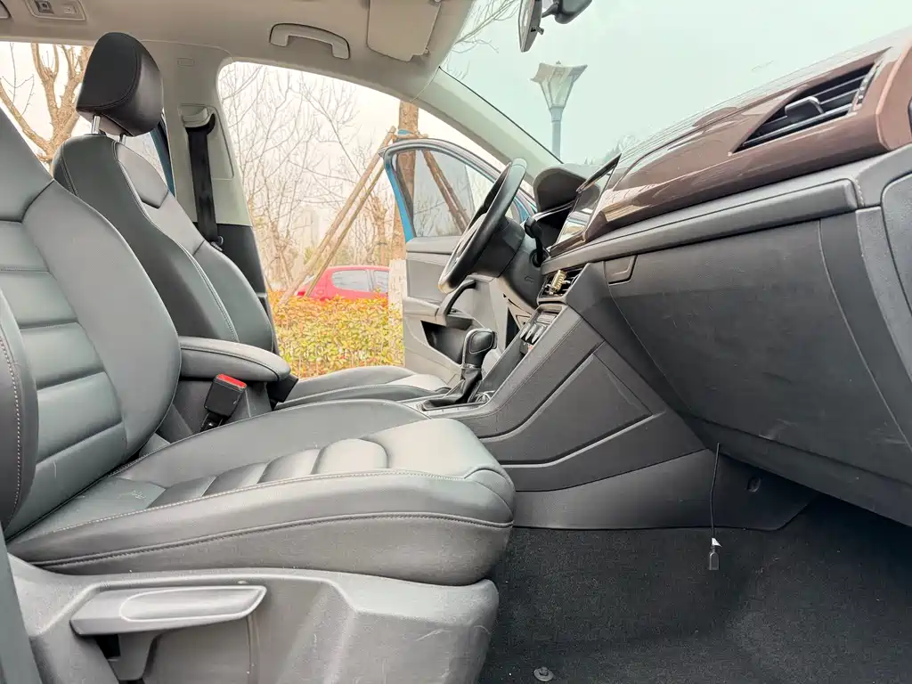 Volkswagen Tharu 2019 280TSI Comfort VI