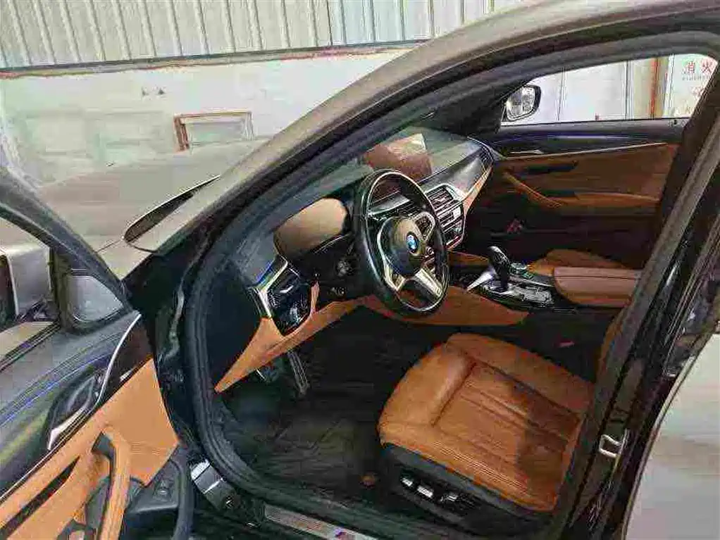BMW 5 Series (Import) — миниатюра 4