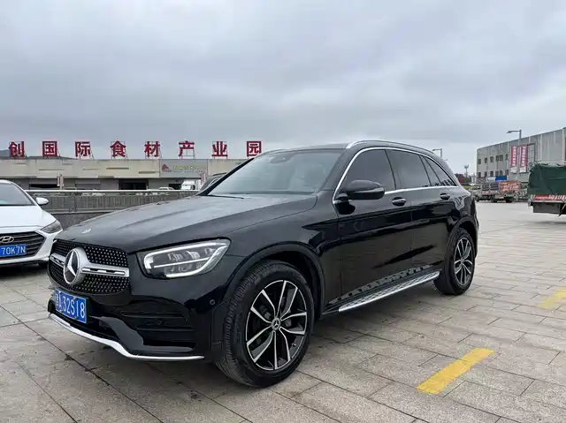 MERCEDES-BENZ GLC