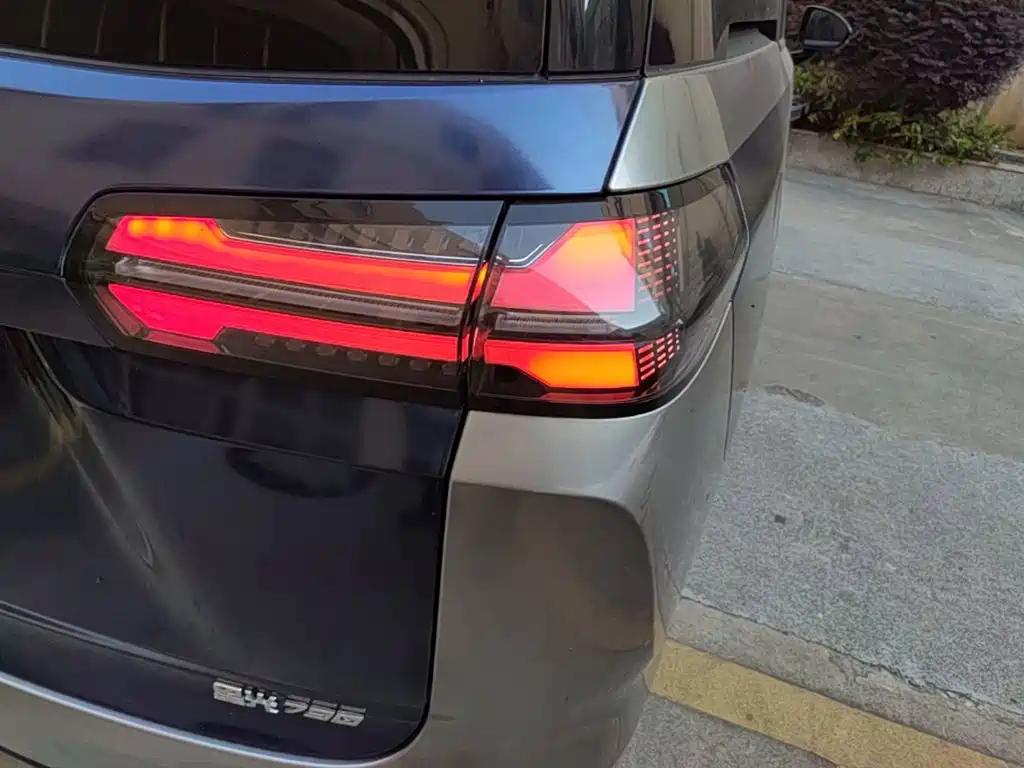 Wuling Xingguang 730 New Energy — миниатюра 8
