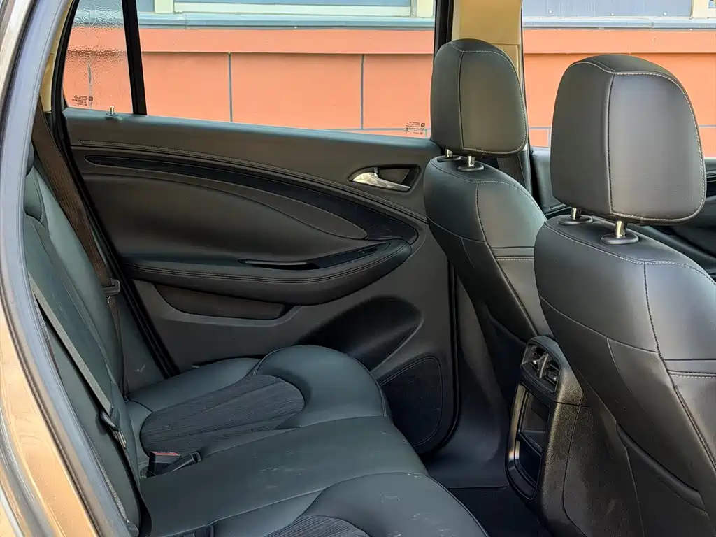 Buick Envision Plus — миниатюра 20