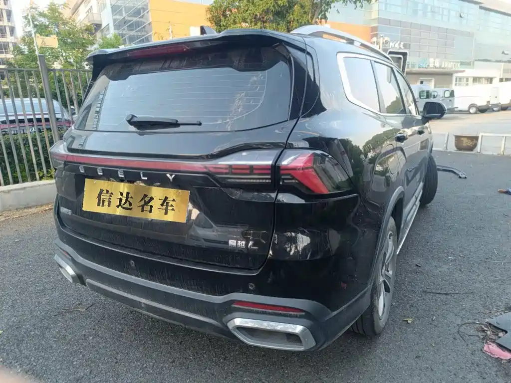 Geely Haoyue L — миниатюра 8