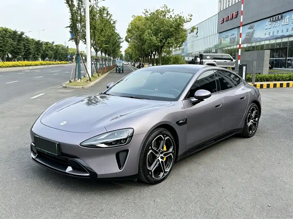 Xiaomi SU7 2025
