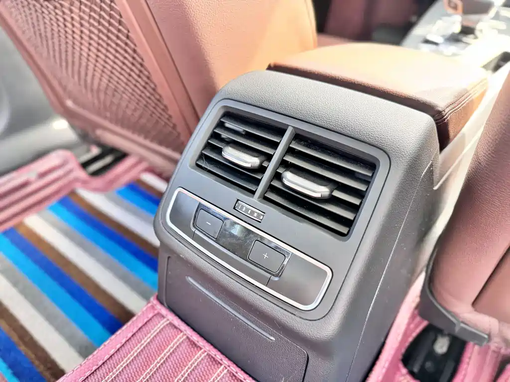 Audi A4L — миниатюра 13