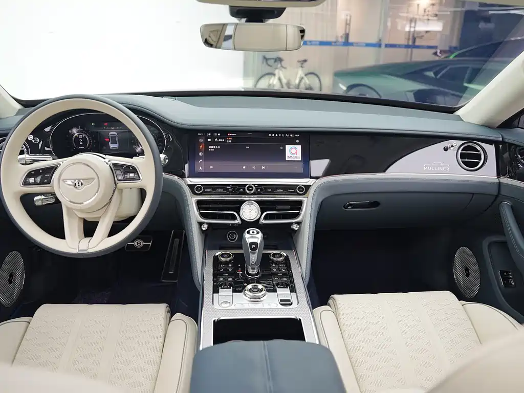 Bentley Flying Spur 2025 4.0T V8 Mulliner