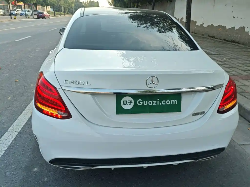 Mercedes-Benz C-Class — миниатюра 6