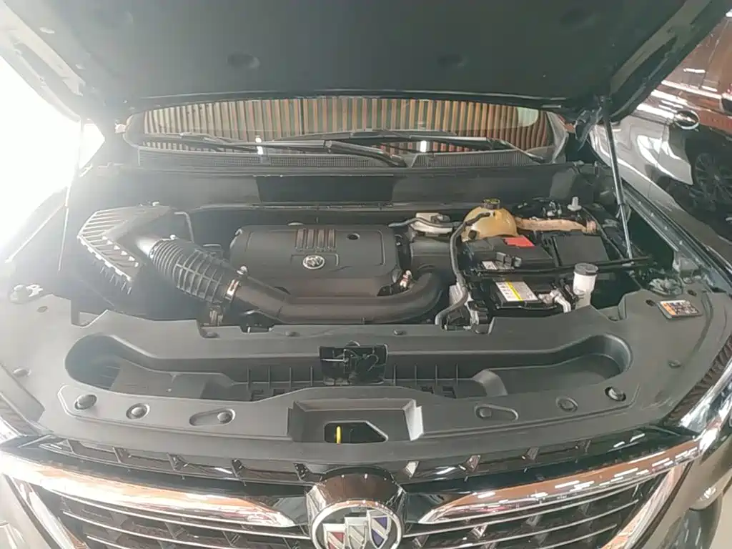 Buick Enclave — миниатюра 20
