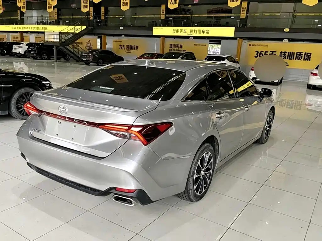 Toyota Avalon — миниатюра 3