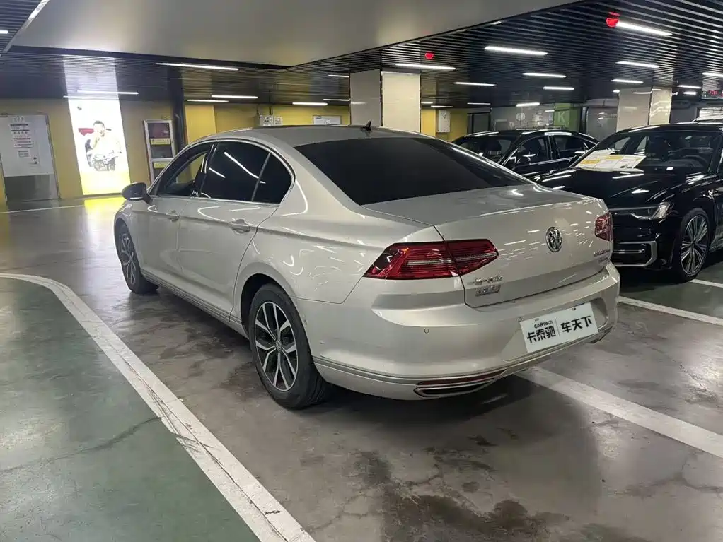 Volkswagen Magotan