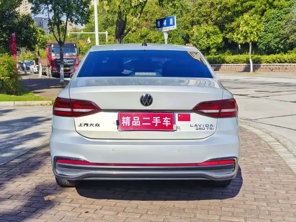 Volkswagen Lavida — миниатюра 7