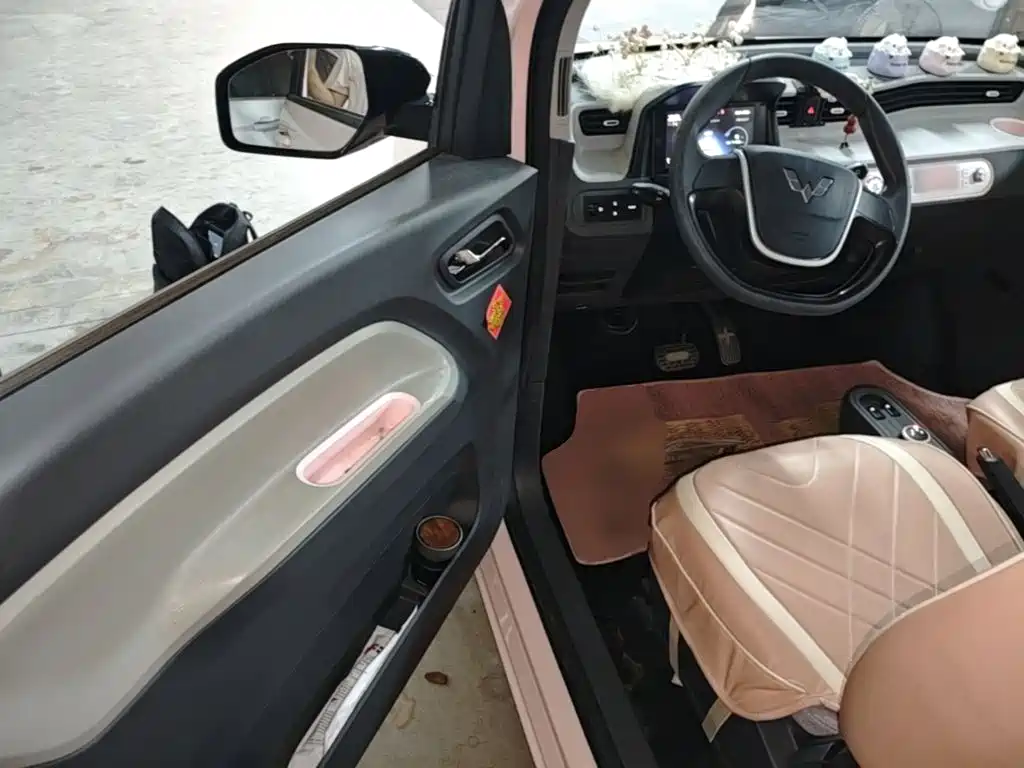 Wuling MINIEV — миниатюра 16