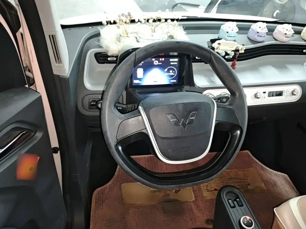 Wuling MINIEV — миниатюра 11