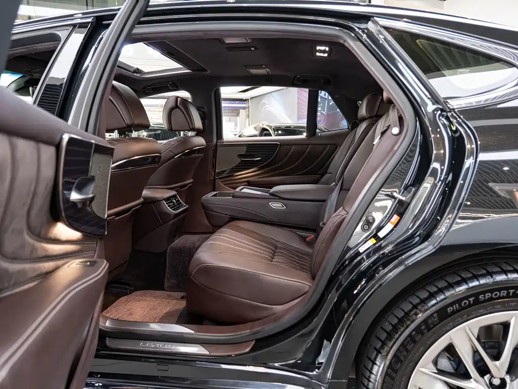 Lexus LS 2018 350 Luxury V
