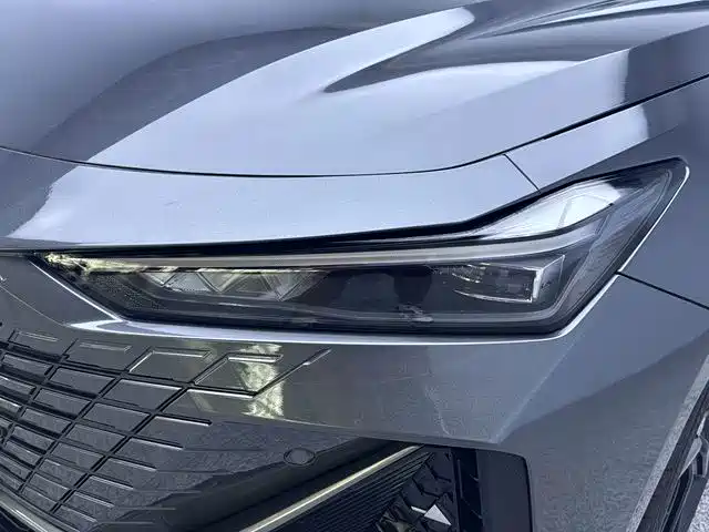 Changan UNI-V iDD — миниатюра 7