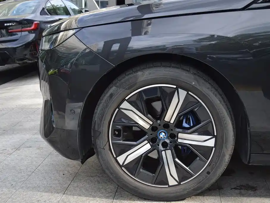 BMW iX — миниатюра 13
