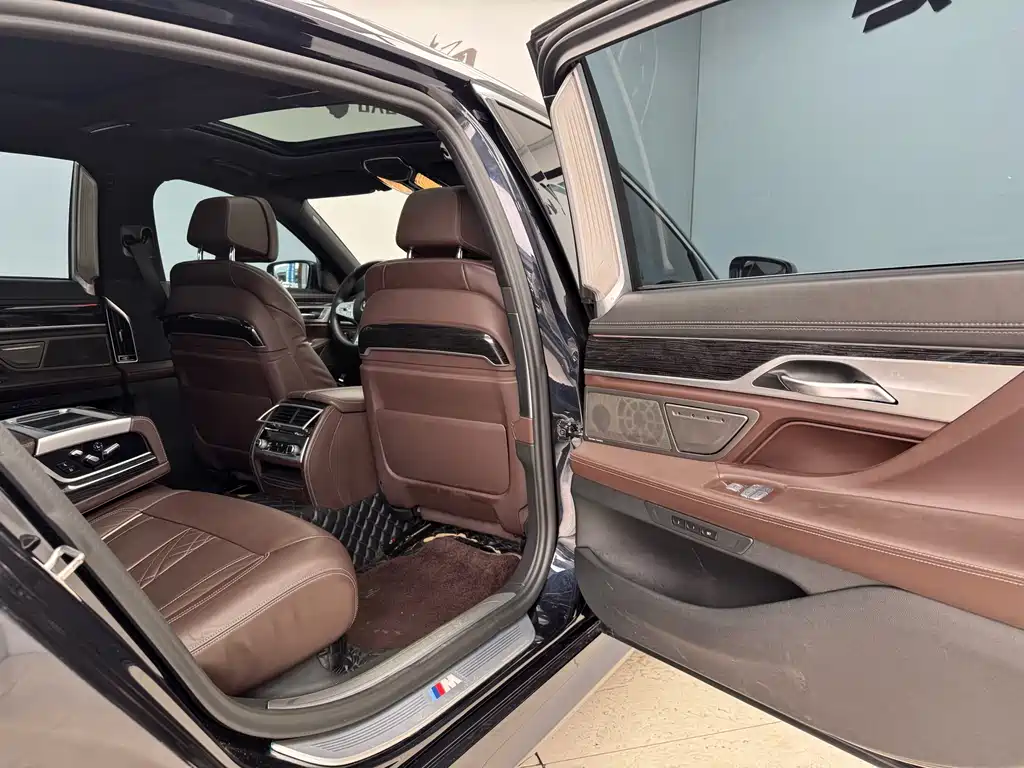 BMW 7 Series 7 2019 730Li M Sport