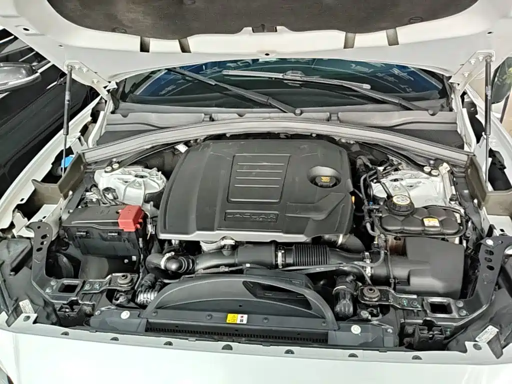 Jaguar F-PACE — миниатюра 20