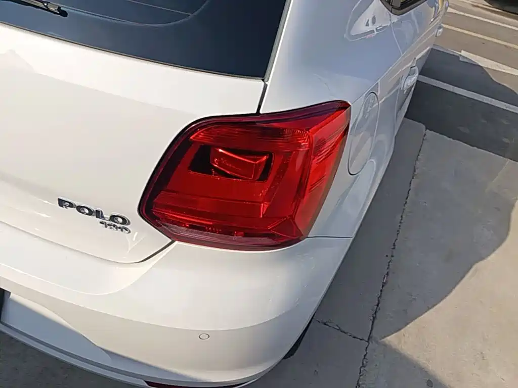 Volkswagen Polo — миниатюра 8