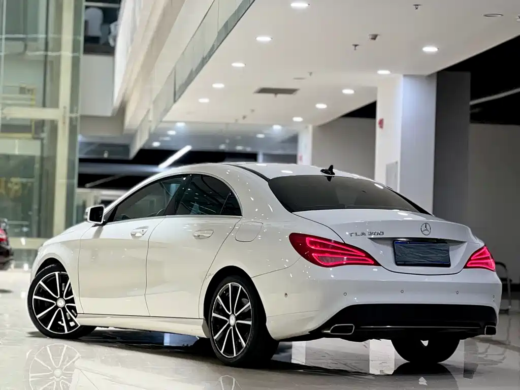Mercedes-Benz CLA 2015 CLA 200