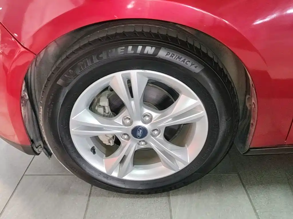Ford Focus — миниатюра 23