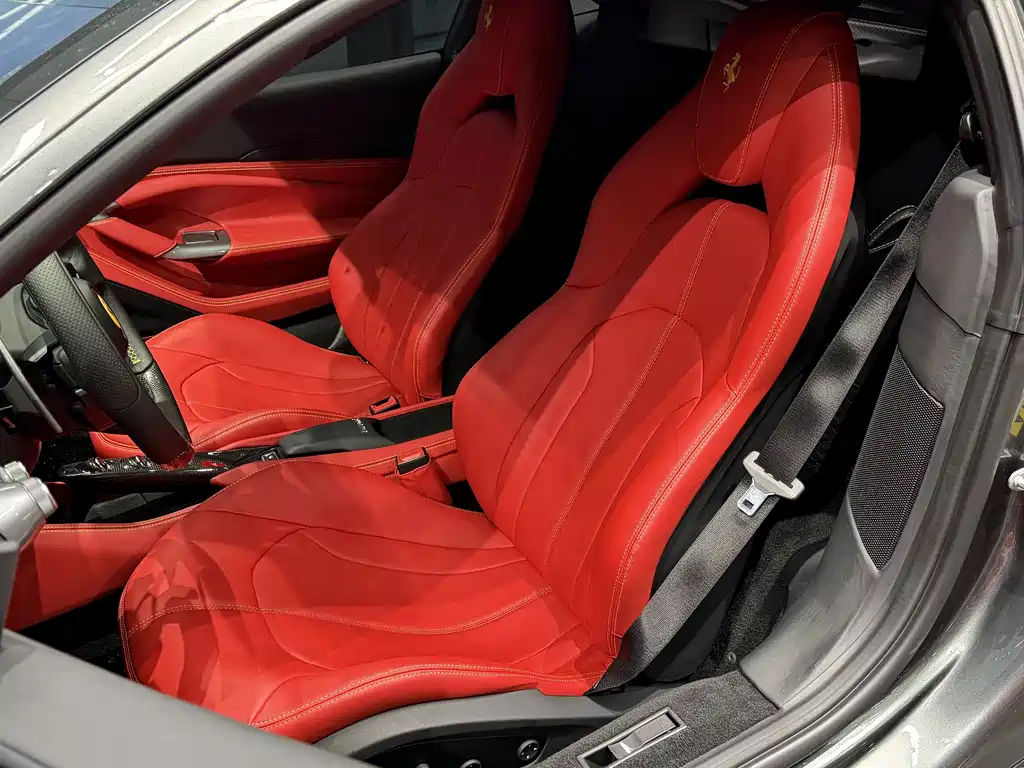 Ferrari F8 — миниатюра 10