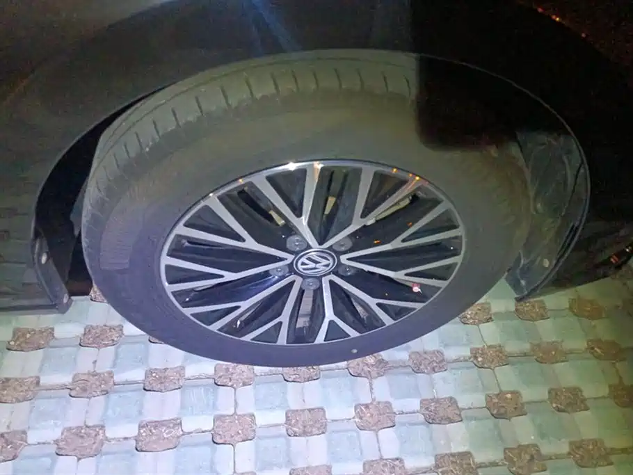 Volkswagen Sagitar 2019 280TSI DSG Comfort VI