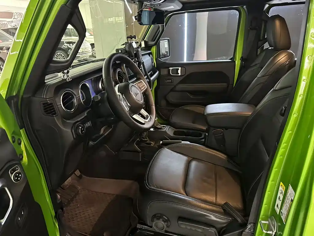 Jeep Wrangler — миниатюра 4