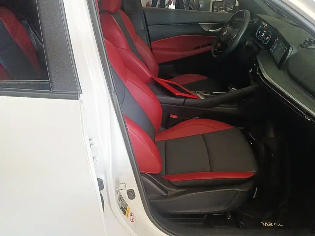 Changan CS35PLUS — миниатюра 25