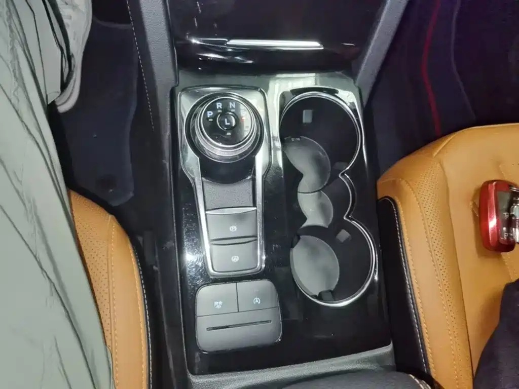 Ford Escape — миниатюра 14
