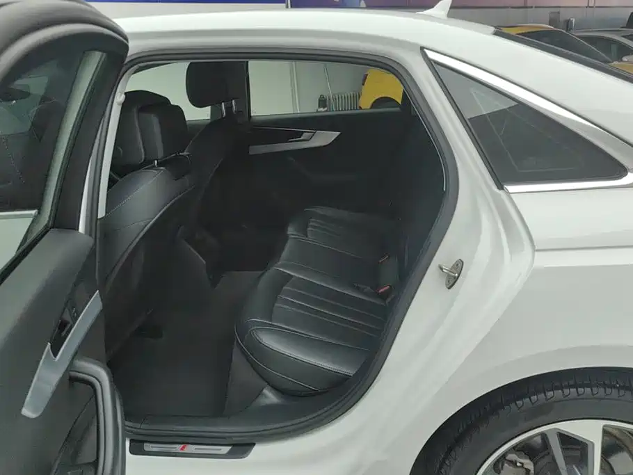 Audi A4L — миниатюра 11