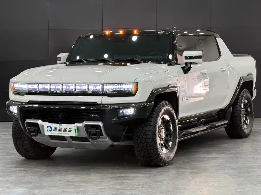 Hummer  2025