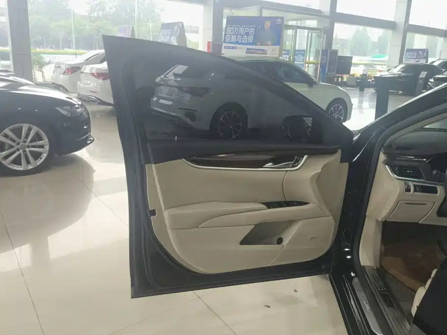 Cadillac XTS 2017 28T