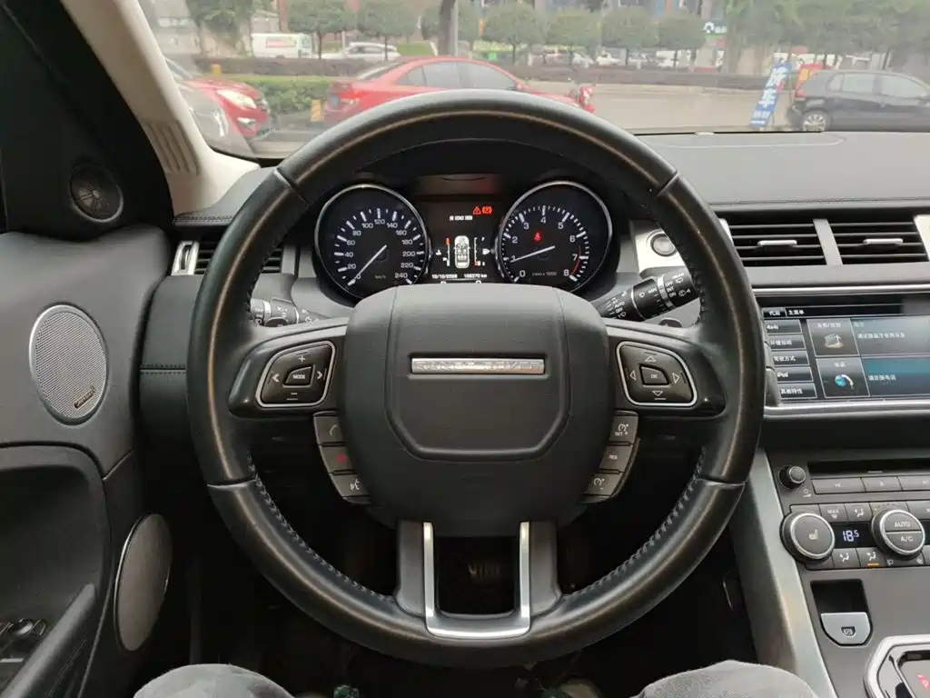 Land Rover Evoque — миниатюра 11