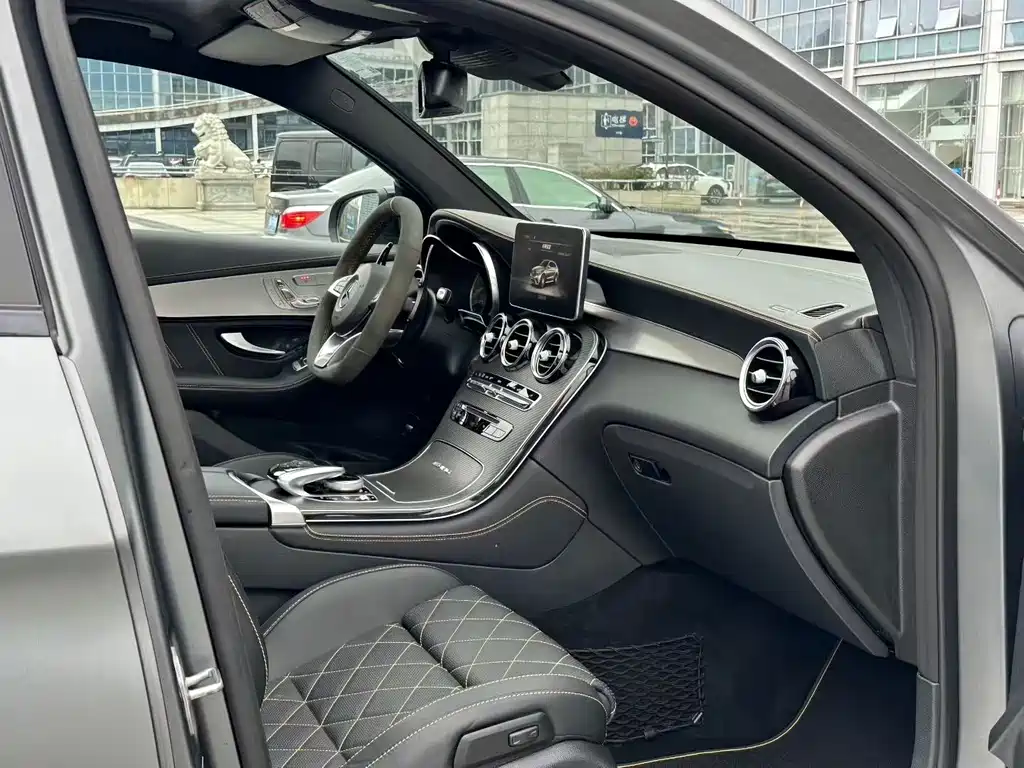 MERCEDES-BENZ GLC COUPE AMG