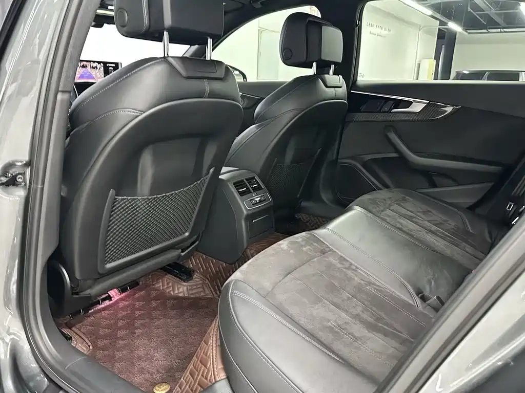 Audi A4L — миниатюра 15