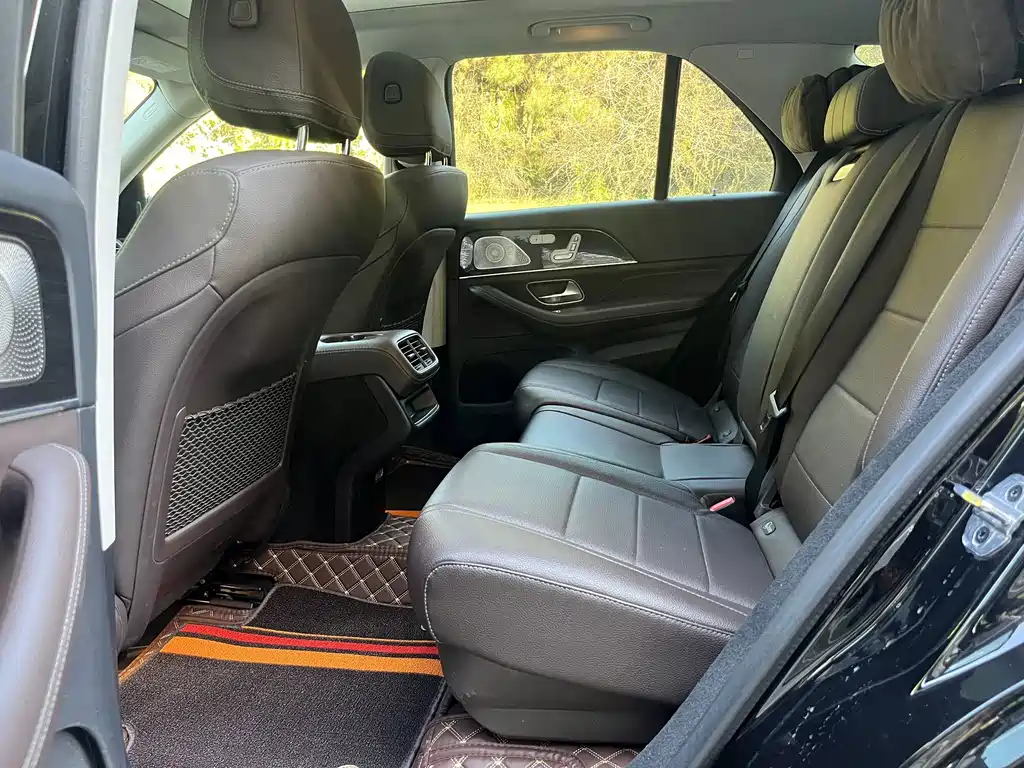 Mercedes-Benz GLE (Import) — миниатюра 8