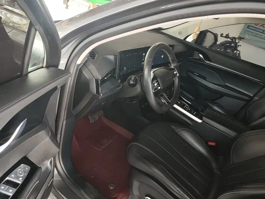 Roewe RX5 MAX — миниатюра 16