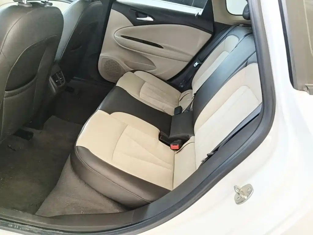 Buick Verano — миниатюра 17