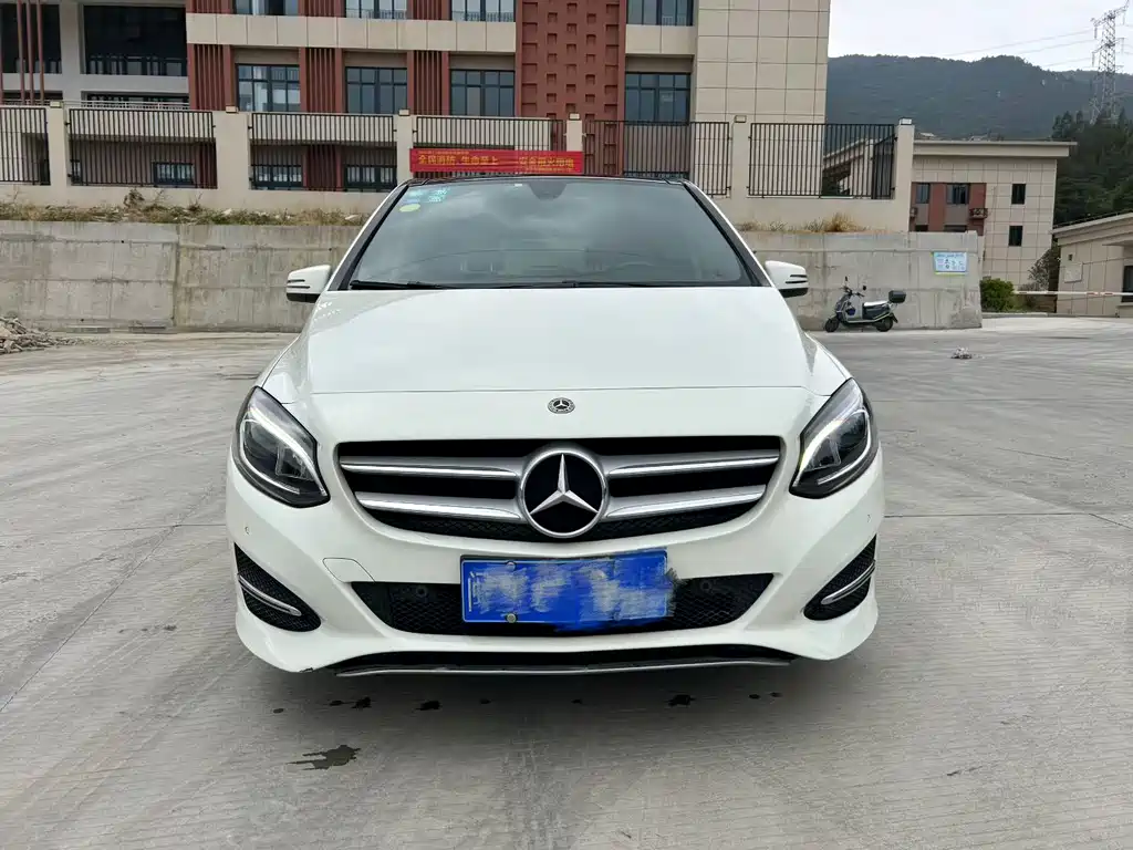 MERCEDES-BENZ B CLASS