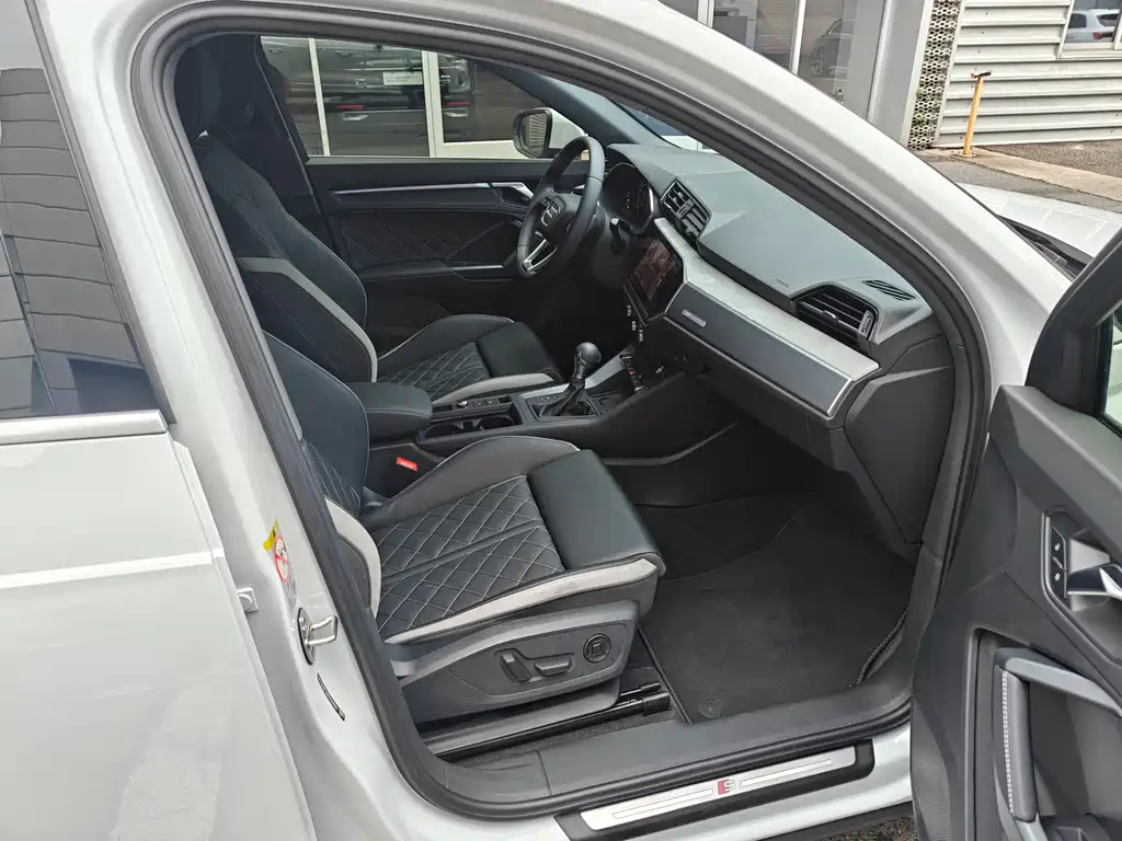 Audi Q3 — миниатюра 16