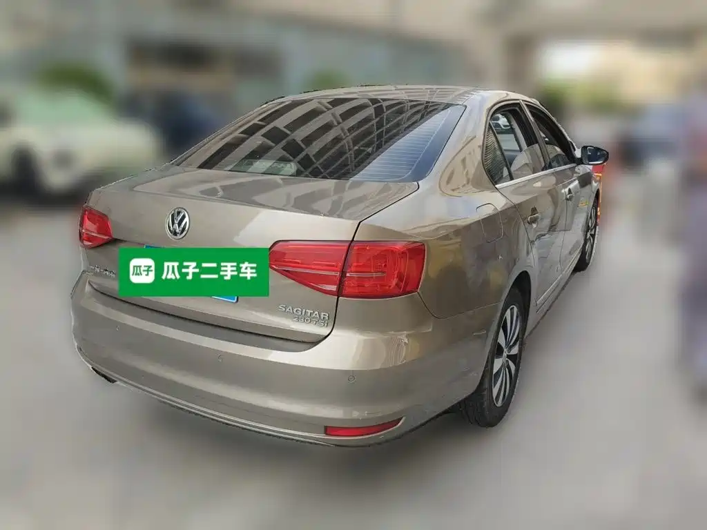 Volkswagen Sagitar — миниатюра 6